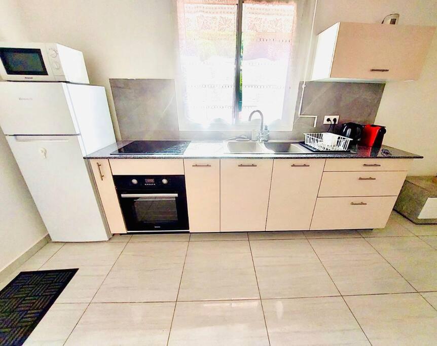 Le Marjulem Apartment Terre-De-Haut Luaran gambar